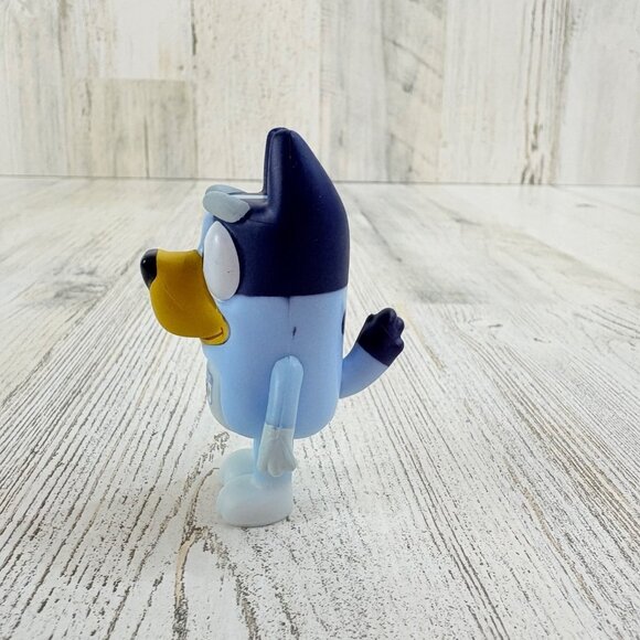Bluey Work Heeler Figure Blue NEW - Picture 5 of 8